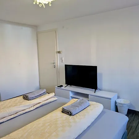 Siyen Three Private With 24h Check-in Privatunterkunft Ammerbuch